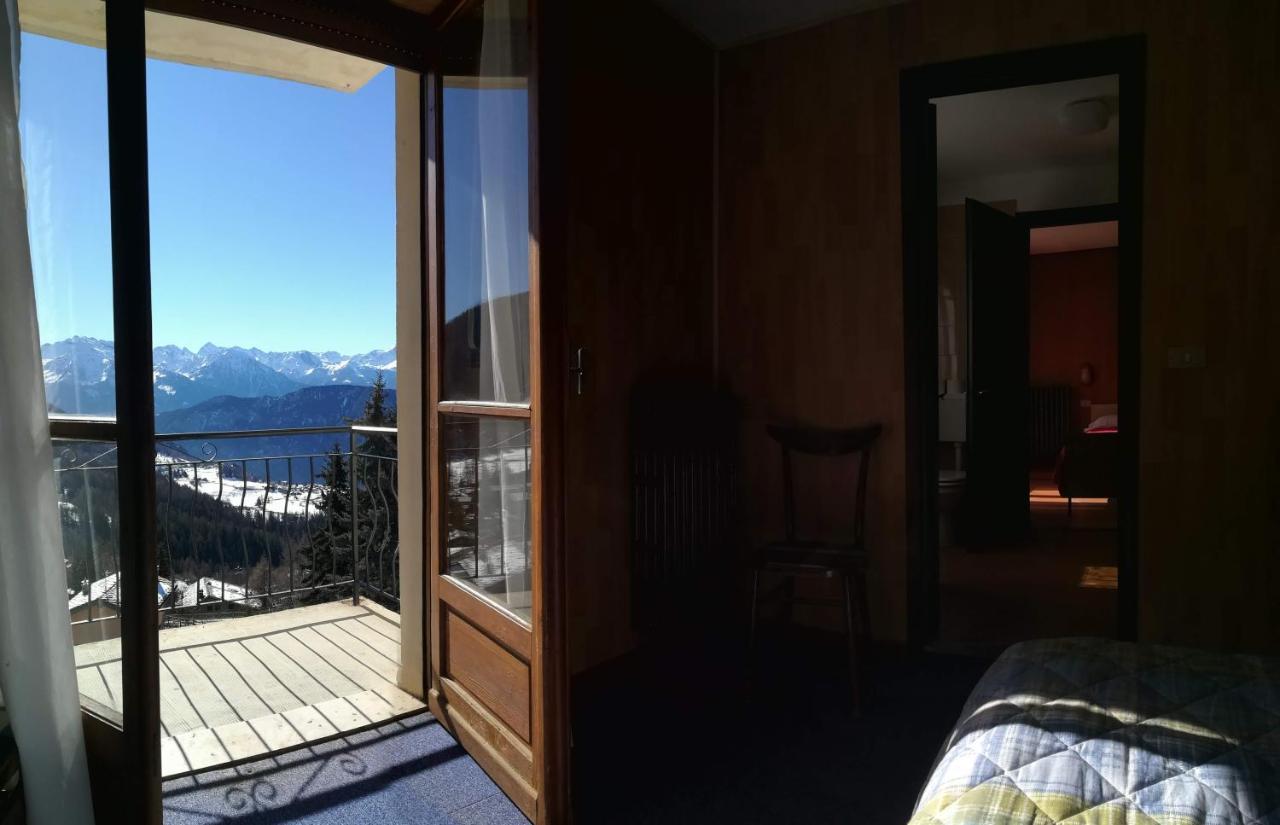 Hotel Miravidi La Magdeleine Esterno foto